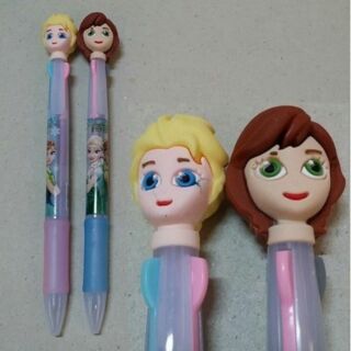 ปากกาลูกลื่น 3 สี แดง ดำ น้ำเงิน ลาย เจ้าหญิงหิมะ Frozen เซ็ตละ 2 แท่ง