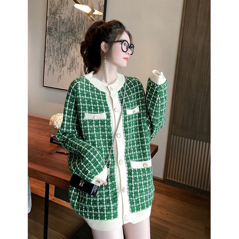 เสื้อคลุมคาร์ดิแกนมาแล้ว บอกเลยทรงสวยมากกกกกก ทอลายแพทเทิร์นมินิมอลเบาๆ  กระดุมเงินสลักลายหรูหราเวอร์ ดีเทลดี งานละเอียด - รูปที่ 5