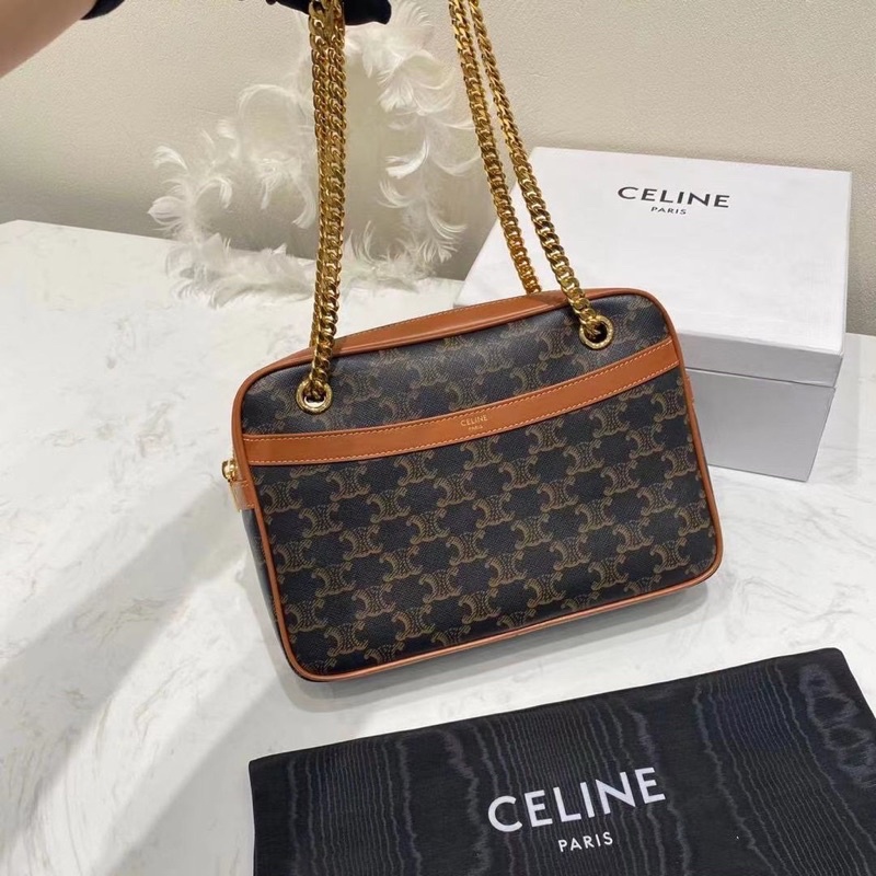 CELINE PATAPANS กระเป๋าสะพายโซ่ medium size มือ2