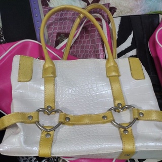 กระเป๋าหนังสวยๆในไลฟ์สดด