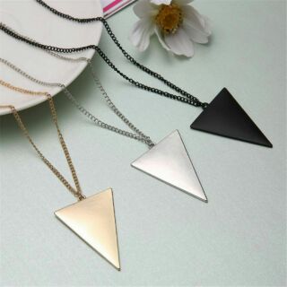 Sale!!  สร้อยคอจี้สามเหลี่ยม