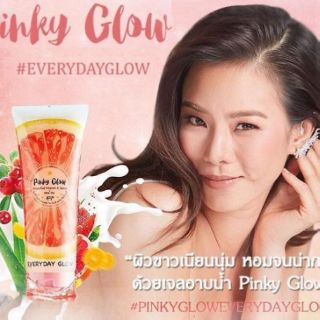 Pinky Glow เจลอาบน้ำสครับมิลค์