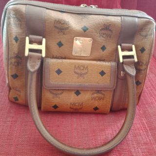 MCM Speedy กระเป๋าหิ้วมือสอง 10 นิ้ว สภาพตามรูปเลยค่ะ