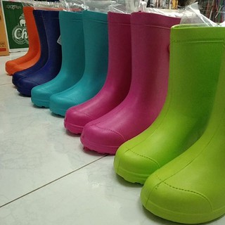 รองเท้าบู๊ท (ยางหนานุ่ม เบาสบาย)หลายสี  สินค้าคุณภาพดี