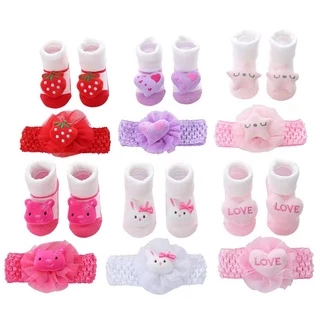 Babyonline(Y146)D3 (ส่งด่วน1วัน)ชุดเซ็ทถุงเท้าตัวการ์ตูนและโบว์คาดผมเด็ก
