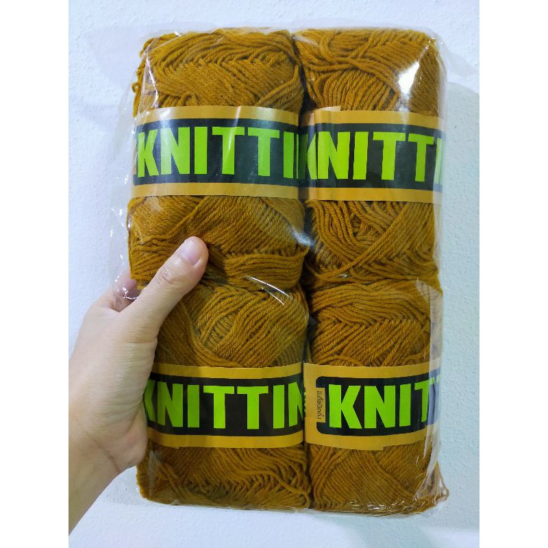 ไหมพรมอีเกิ้ล โทนพระ eagle 4 ply น้ำหนัก 80 กรัม มีให้เลือกหลากสี จัดส่งไว สินค้าพร้อมส่ง #สีพระ