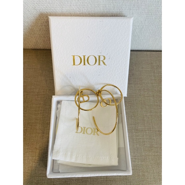 ต่างหู dior มือสอง ของแท้ 100%