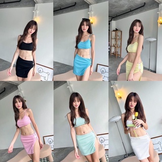 bikini set 2ชิ้น💖 เสื้อสายเดี่ยวครอปเข้ารูป มาพร้อมกับกระโปรงผ้าคลุมบิกินี่🧇💐