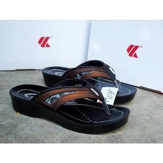 SIZE35-39 KITO รองเท้าลำลองสุภาพสตรีแบบคีบ ลายใหม่ ไม่อับชื่น รหัสUW-1415