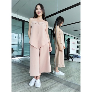 ชุดเซ็ทสายเดี่ยวโชว์ไหล่ น่ารักสดใส ML008-BEIGE