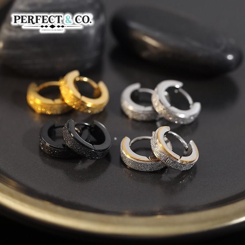 ต่างหู เกาหลี Earing รอบ Earing ผู้ชายต่างหูสีดํา Earing ต่างหูสีฟ้าต่างหูเงิน Anting Anting 耳环