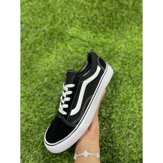 รองเท้า.  Vans old skool สินค้าพร้อมกล่องค่ะ