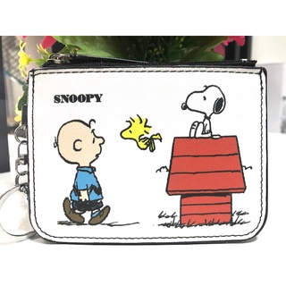 SNOOPY  กระเป๋าใส่บัตร  และ ช่องใส่บัตร ใส่แบงค์ มีซิป ก้ามปู ห่วง เอนกประสงค์ ลาย  Snoopy  ขาวดำ  สนูปปี้  BY PMYL SHOP