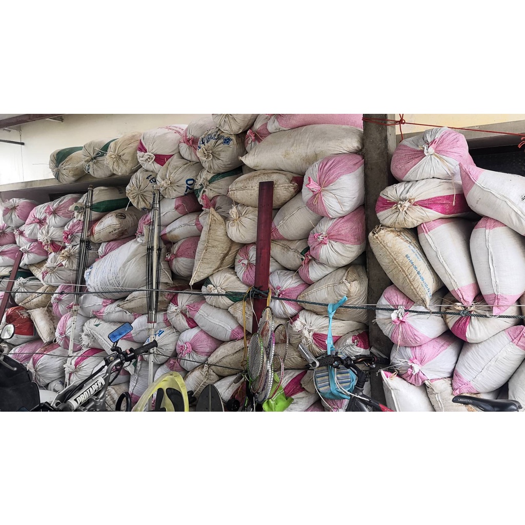 ขี้วัวนมตากแห้ง(ยกกระสอบ) คุณภาพ 100% สำหรับทำปุ๋ยคอก เลี้ยงไส้เดือน diary cow 'sun dried dunk