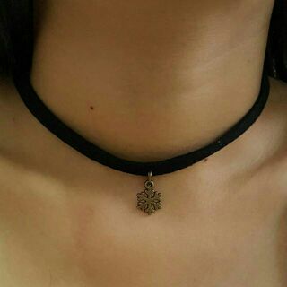 choker คอ ห้อยจี้ได้ 1 ตัว (สามารถเลือกจี้และสีเชือกได้)