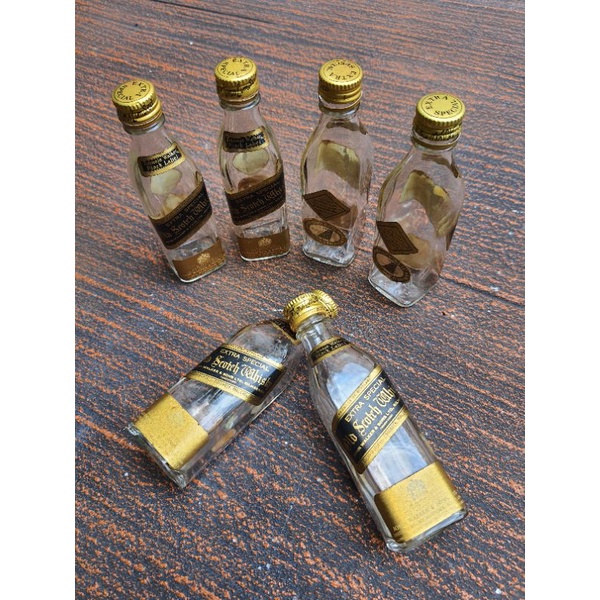 ขวดเปล่า Johnie Walker สำหรับสะสม