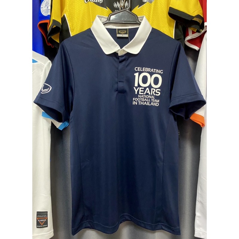 [GRAND SPORT] เสื้อฉลองครบรอบ 100 ปี ฟุตบอลทีมชาติไทย  สินค้าของใหม่ ลิขสิทธิ์แท้100%