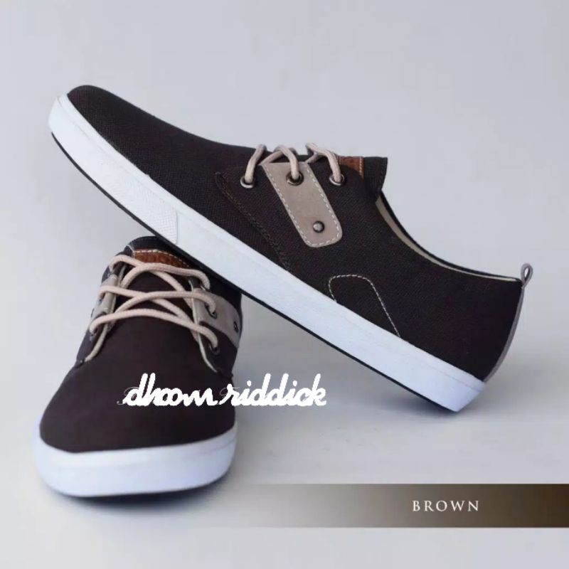 Hitam Dhoom รองเท้าผ้าใบลําลองผู้ชายสีดํา Navy College Casual Shoes สําหรับผู้ชาย