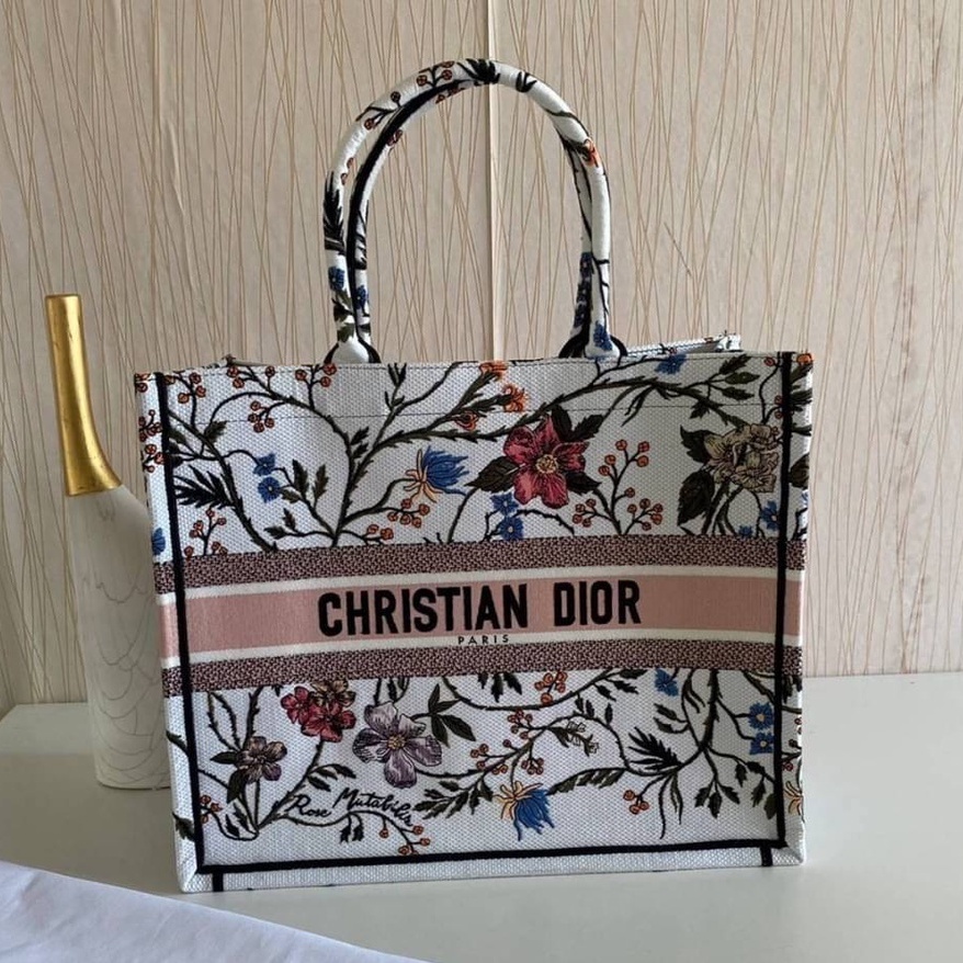 美品 dior トートバック おまけの底板とイヤリング付き | cienciahoy