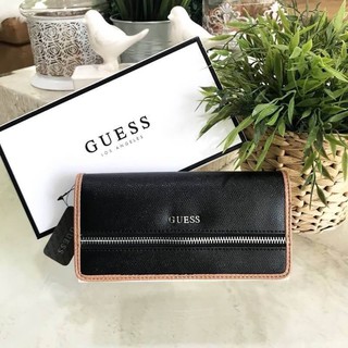 GUESS FACTORY WOMENS LONG WALLET กระเป๋าสตางค์ใบยาววัสดุหนัง Saffiano ดำตัดขอบน้ำตาล