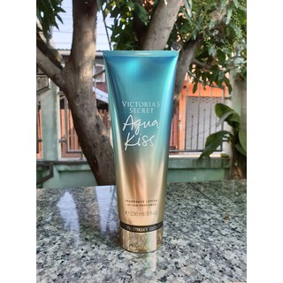 โล๊ะ ผลิตปี 2020 Victorias Secret Aqua Kiss Fragrance Lotion โลชั่นบำรุงผิววิคตอเรียส์ซีเคร็ท