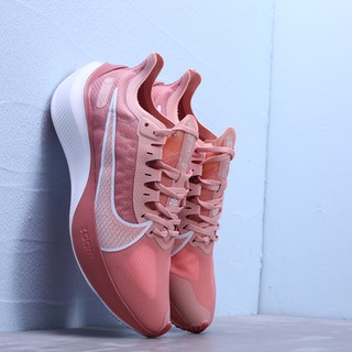 nike zoom gravity pantip