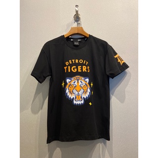 เสื้อยืด MLB TIGER PRINTUNISEX T-SHIRT งานสวยมาก ในราคายอมเยาว์ ถ่ายสดจากสินค้าจริง Size M / L / XL