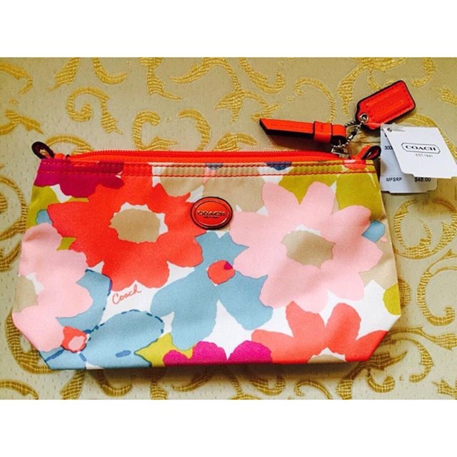 💢New💢 Coach 💯% Floral Cosmetic Pouch