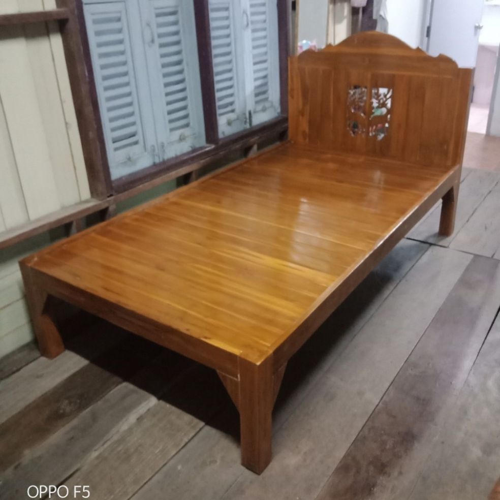 ส่งฟรี!!! พร้อมใช้ได้เลย👍เตียงนอน 3.5ฟุต  แบบมีหัวฉลุลาย ไม้สัก แข็งแรง ทนทาน สินค้าคุณภาพ - Win Woo