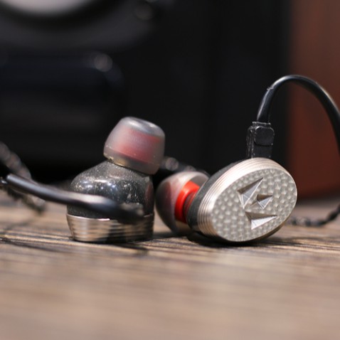 Noble Audio Trident หูฟังอินเอียร์
