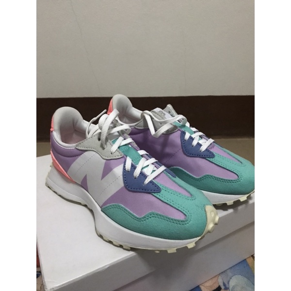 New Balance 327 มือสองของแท้ (37.5cm)