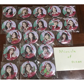 (รุ่น1) เข็มกลัด merry memorial bnk48 ปีใหม่ เฌอปราง เนย เจน โมบาย ปัญ อร ตาหวาน ไข่มุก แก้ว ปูเป้ ซัทจัง จ๋า มาย ก่อน