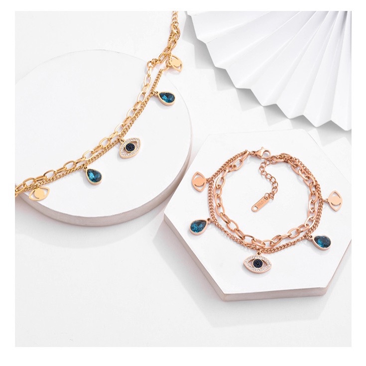 สร้อยข้อมือโซ่ ชุบไทเทเนียม ชุบทอง 18K ประดับเพชร สองชั้น สไตล์ยุโรป อเมริกัน หรูหรา ของขวัญวันเกิด สําหรับแฟนสาว - รูปที่ 3