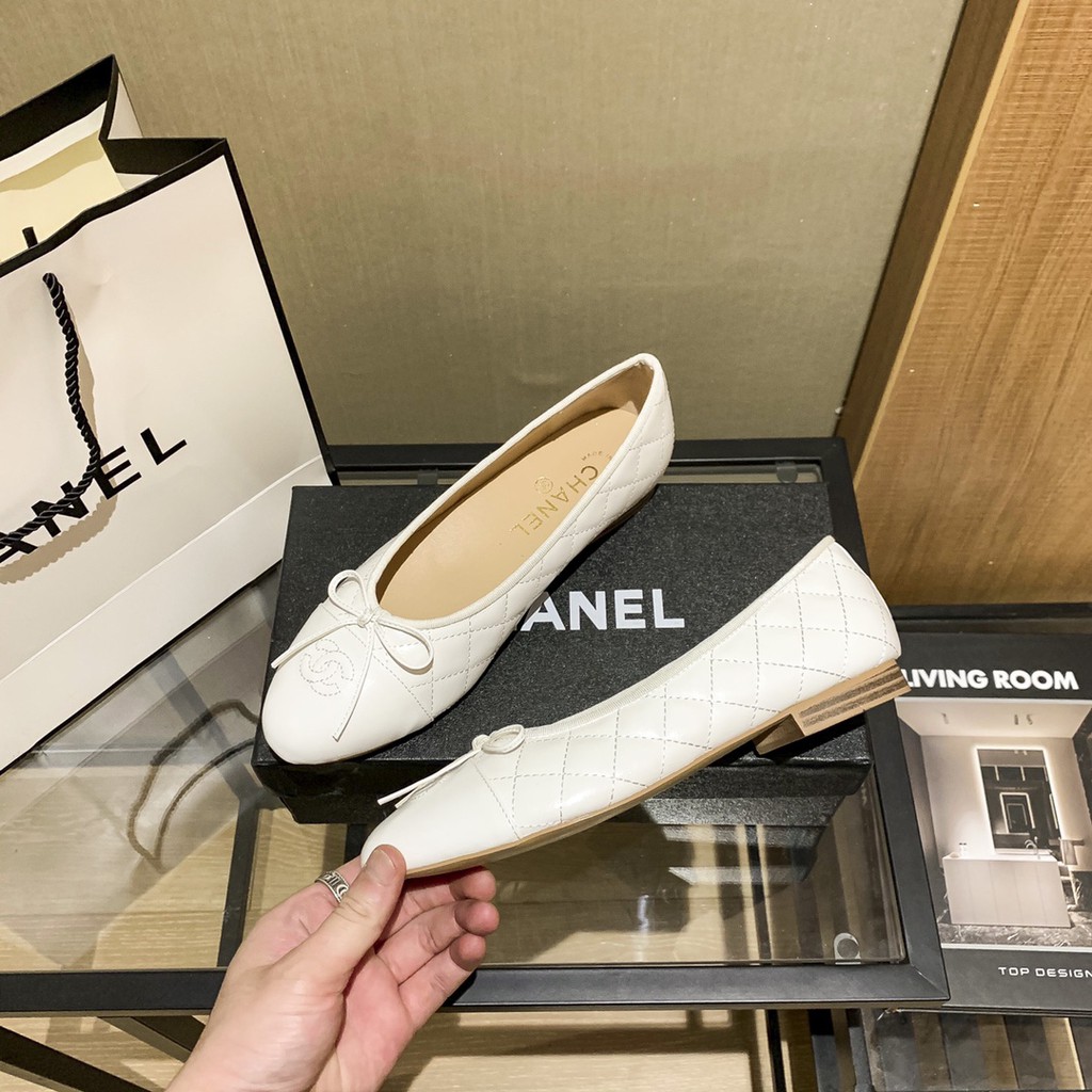 รองเท้าส้นแบน Chanel รองเท้าบัลเล่ต์โบว์