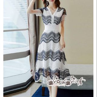 Seoul Secret Say’s ...Embroidery Chic Chic Lace Layer Blue Circle Twotone