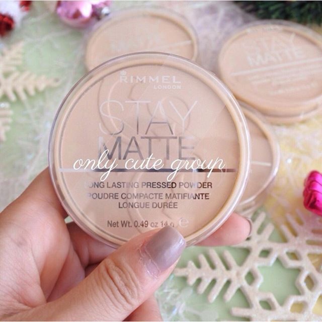 Rimmel London Stay Matte Pressed Powder (สี 001 Translucent) แป้งโปร่งแสงคุมมันใช้ได้ทุกสีผิว Rimmel