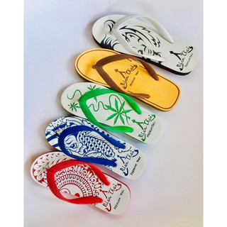 NIAN THAI FLIP FLOPS SANDALS ART SLIPPERS for Men and Women Beach Summer Pool Casual รองเท้าแตะแกะลายพร้อมถุงผ้า