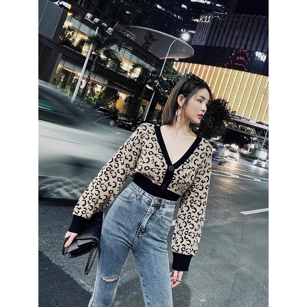 เสื้อครอปไหมพรม ลายเสือ 44NOV19