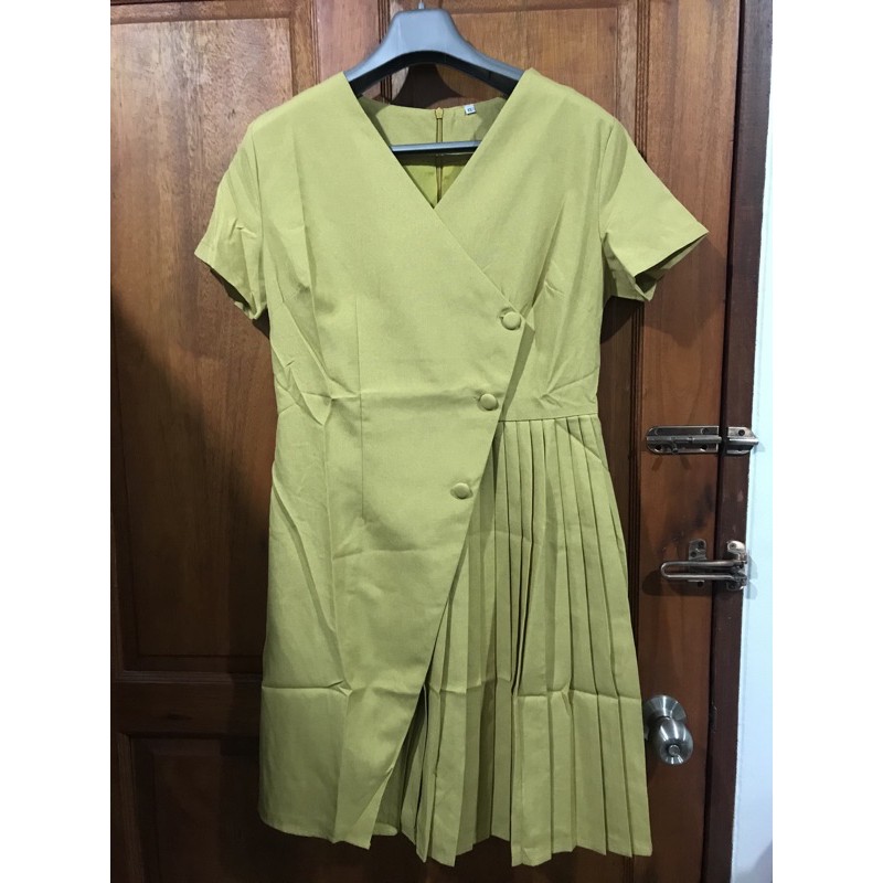 เดรสสีเหลือง XL มือ 1 งานร้าน Phawi shop  ส่งฟรี ลทบ จ้า📌📌📌