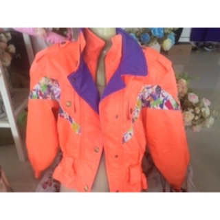 ski jacket สีสรรสดใสใส่ลุยหิมะเล่นสกีไซส์sสวยสภาพดีค่ะ