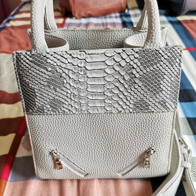 กระเป๋า​ แบรน Pathcha แท้​ 100% ไม่เคยใช้งาน