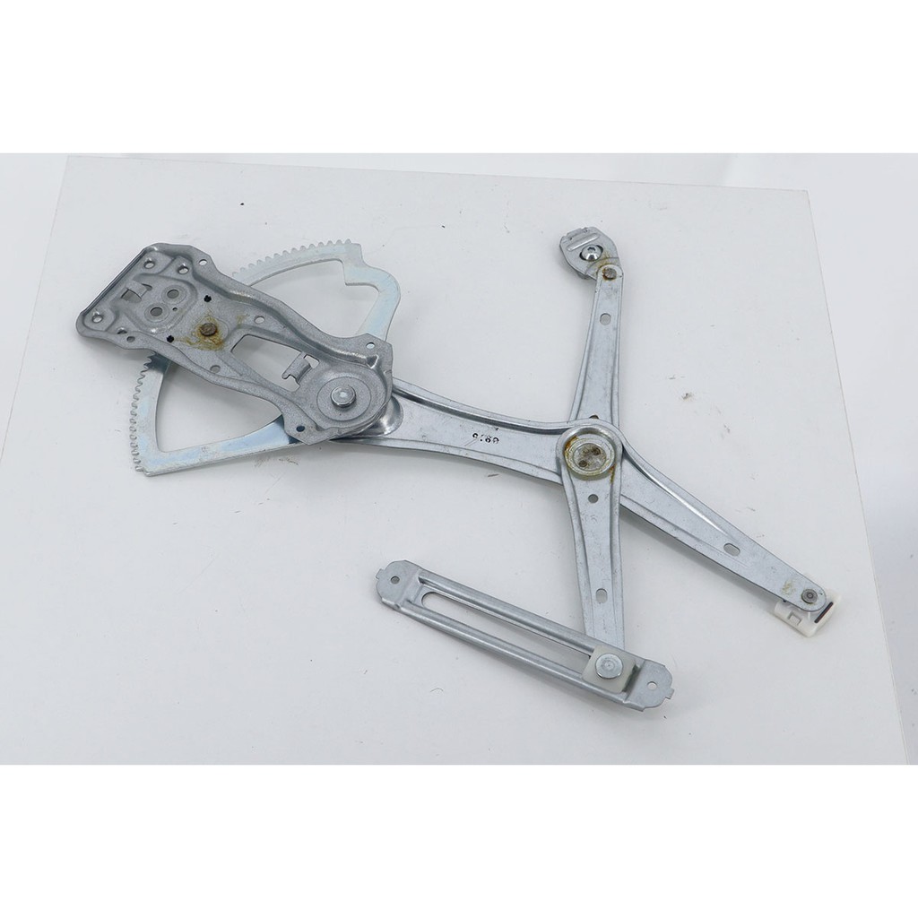 Mercedes Benz W210 95-01 ตัวควบคุมหน้าต่างด้านหน้าแบบไม่มีมอเตอร์ | OE Part Number : R 210-75-1246 /