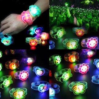 ของเล่นเด็กไฟกระพริบไฟ LED สายรัดข้อมือ กำไล ลายการ์ตูนน่ารักสำหรับเด็ก SA6011