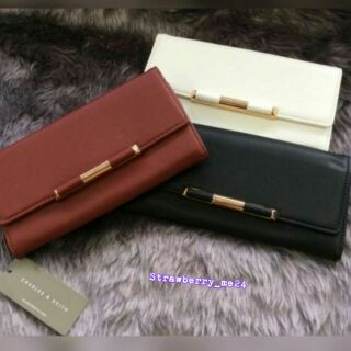 Charles&amp;Keith Wallet👜
กระเป๋าสตางค์ใบยาวหนังนิ่มสวย