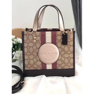 🌸⭐️สีสวยมาก หายากนะคะ Coach Dempsey Tote ไซส์เล็ก 8.5" ลายซีน้ำตาลคาดสายสีทอง⭐️🌸