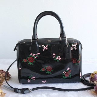 Coach F25856 ทรงหมอนหนังแก้วลายดอกไม้