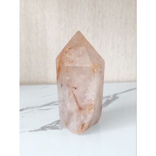 🌿 ควอตซ์ไหมทอง ทาวเวอร์ เนื้อสวย✨ ( Rutilated Quartz Tower )  61.5 กรัม👑 แท่งขนาดเล็ก เนื้อสวย ไหมทอง เเทรกอยู่