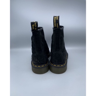dr martens 1460 soft buck