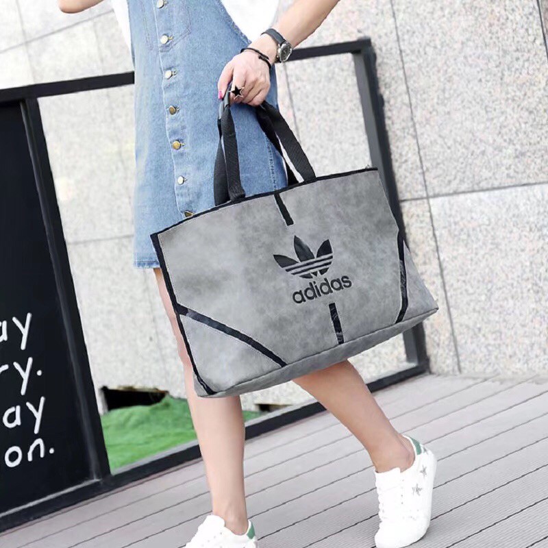 กระเป๋า Adidas Originals Shopper Tote Bag