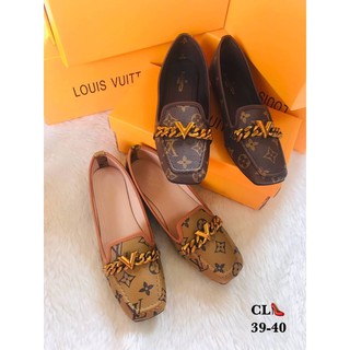 ***เชคสินค้าก่อนสั่งซื้อ***พร้อมส่งรองเท้าคัชชูหนังนิ่มพิมพ์ลาย STYLE LOUIS VUITTON (ภาพถ่ายจากสินค้าจริง)